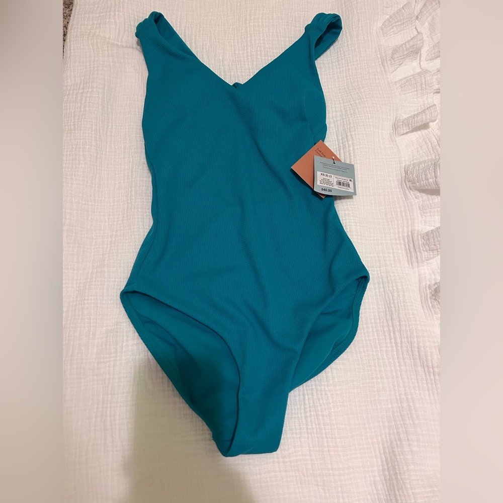 NWT!  Women’s bathing suit